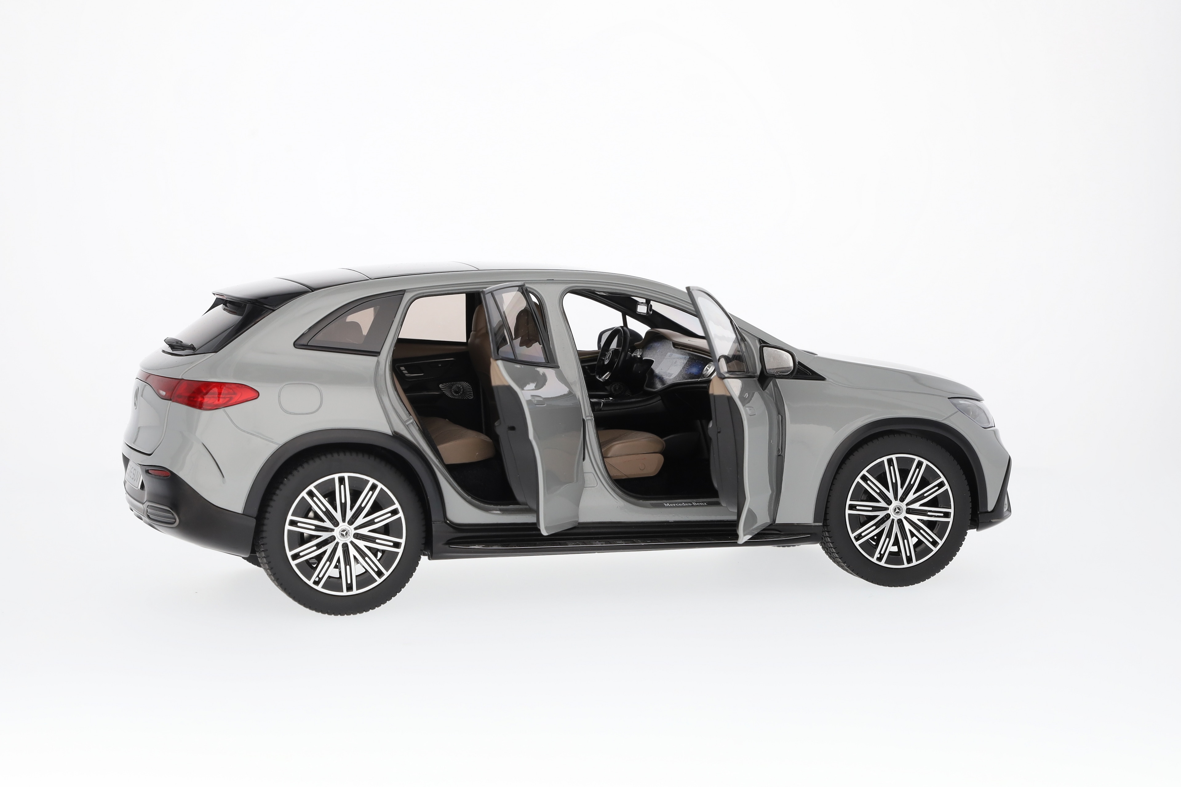 EQE Suv, AMG Line, X294 - MANUFAKTUR alpingrå solid, NZG, 1:18