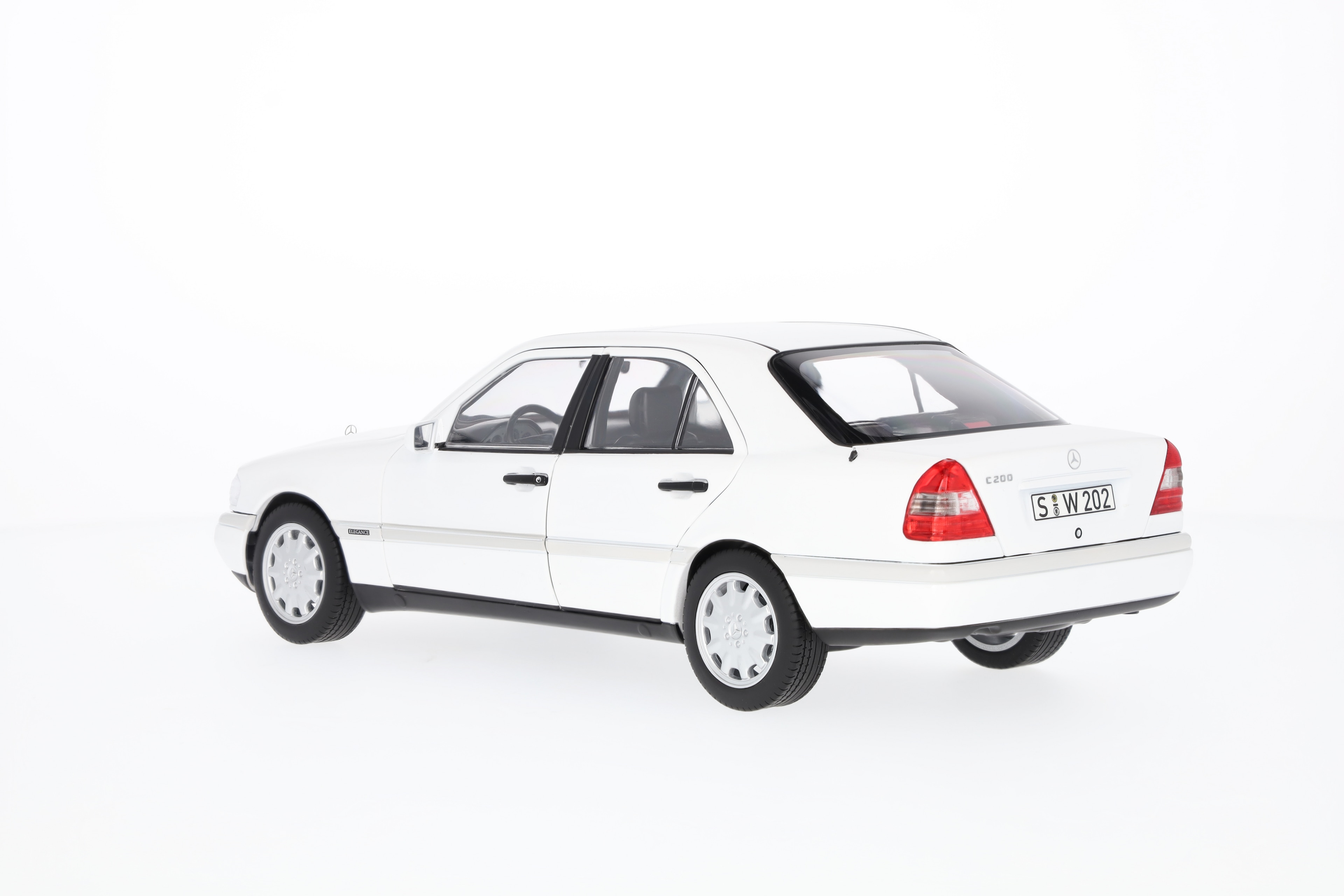C 200 Sedan W 202 (1993–1996) - polarvit, Norev, 1:18