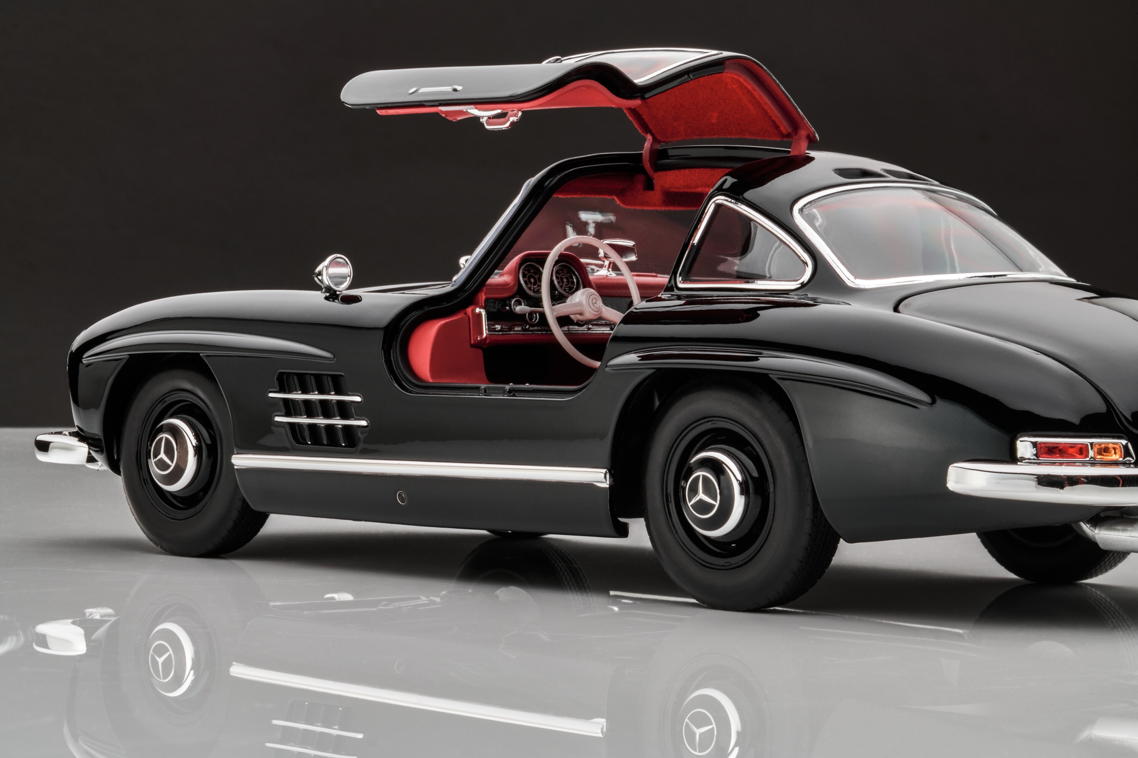300 SL Coupé (1954–1963) W 198 - svart, Norev, 1:18