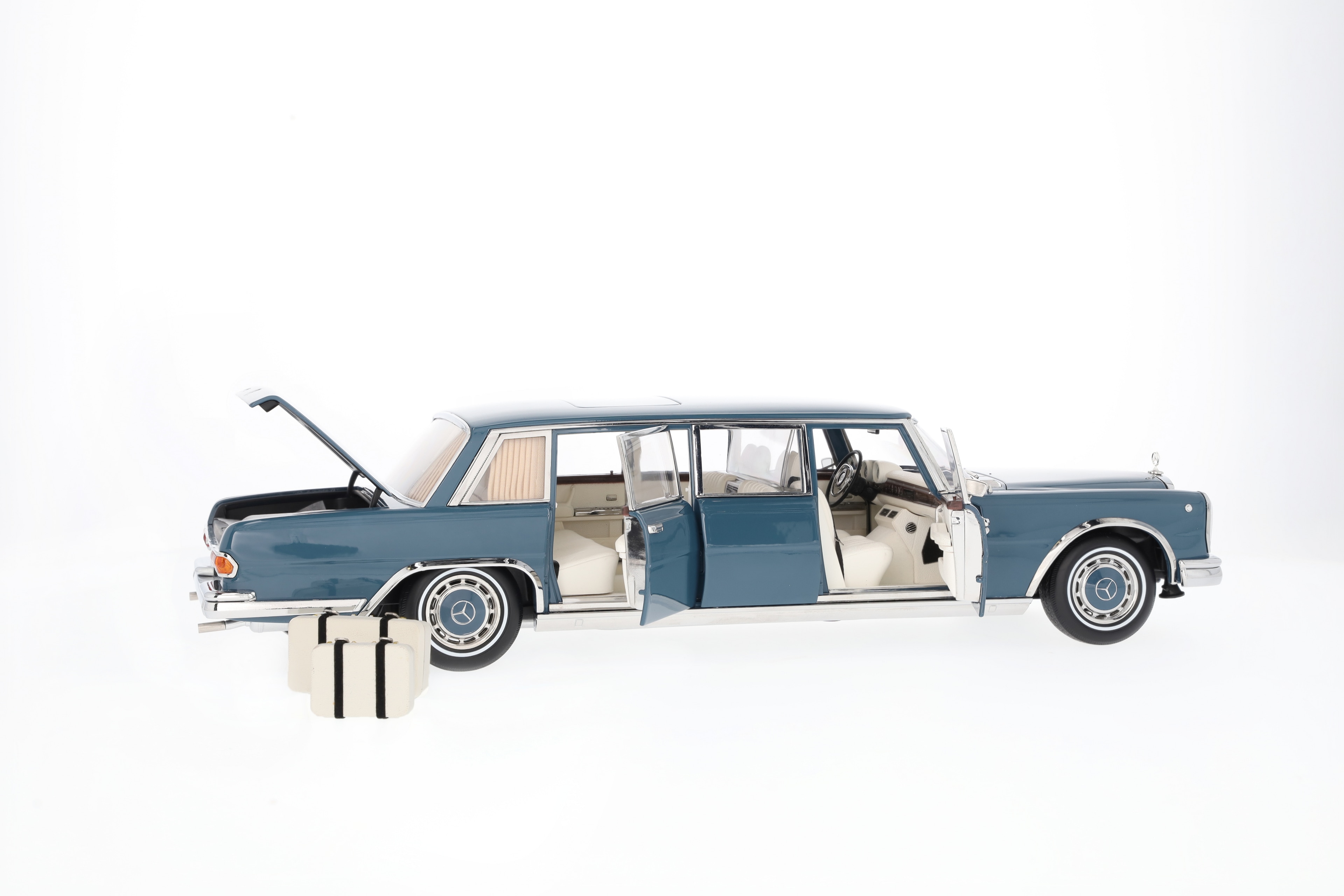 600 Pullman W 100 (1963–1981) - blå, NZG, 1:18