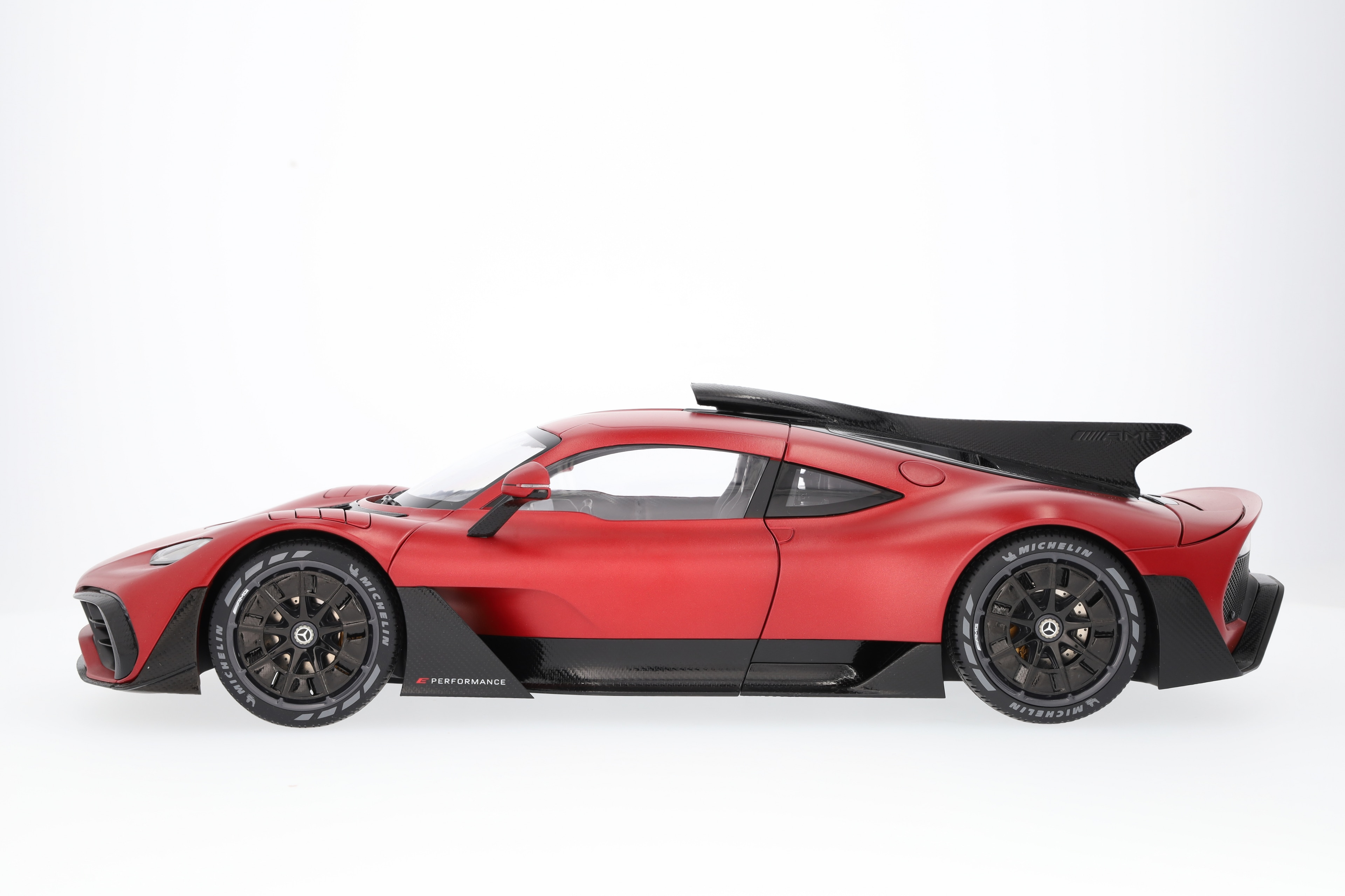 Mercedes-AMG ONE, C298 - designo patagonienröd magno, NZG, 1:12