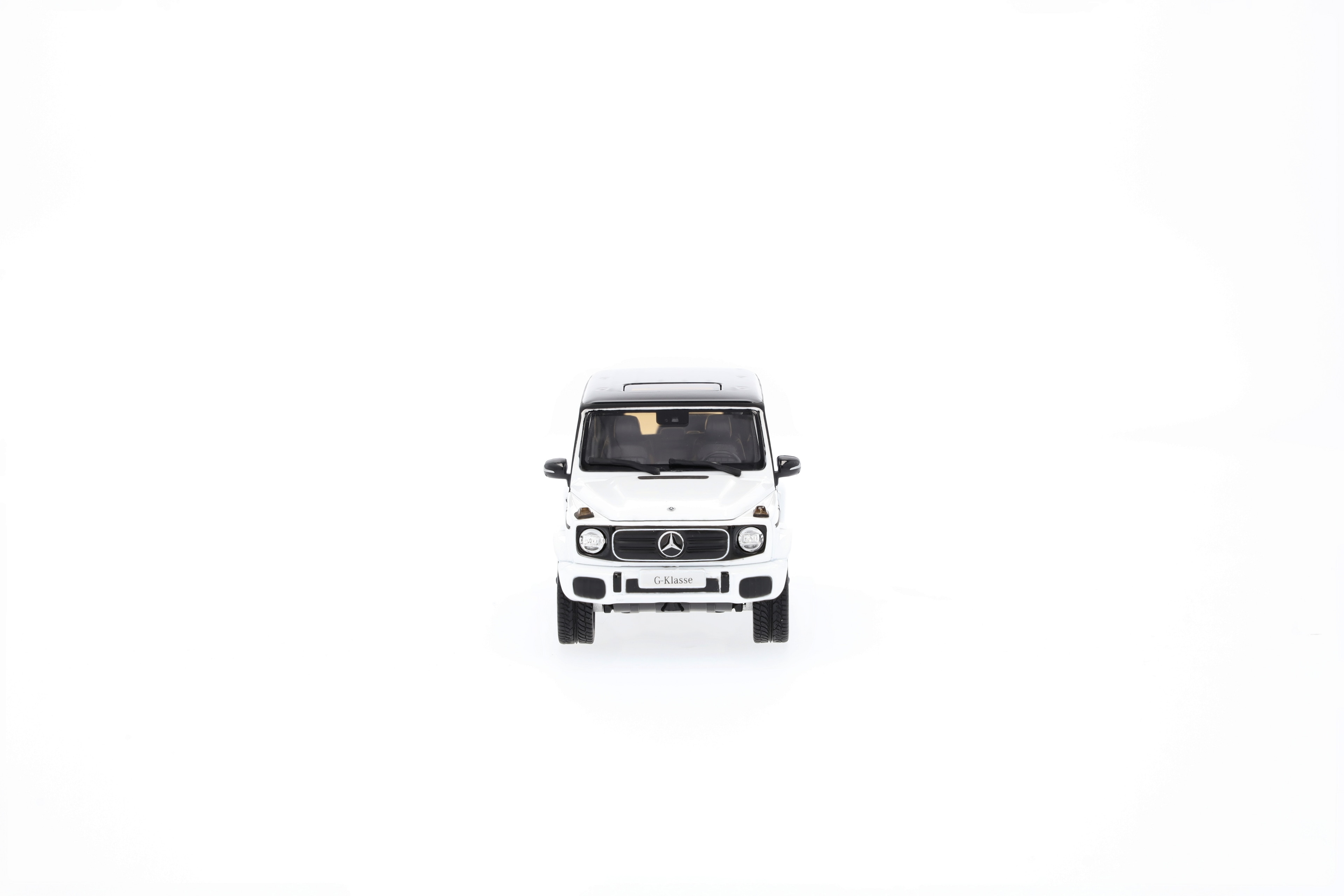 G 580 med EQ-teknik, Terrängbil, AMG Line, N465 - MANUFAKTUR opalitvit bright, Norev, 1:43