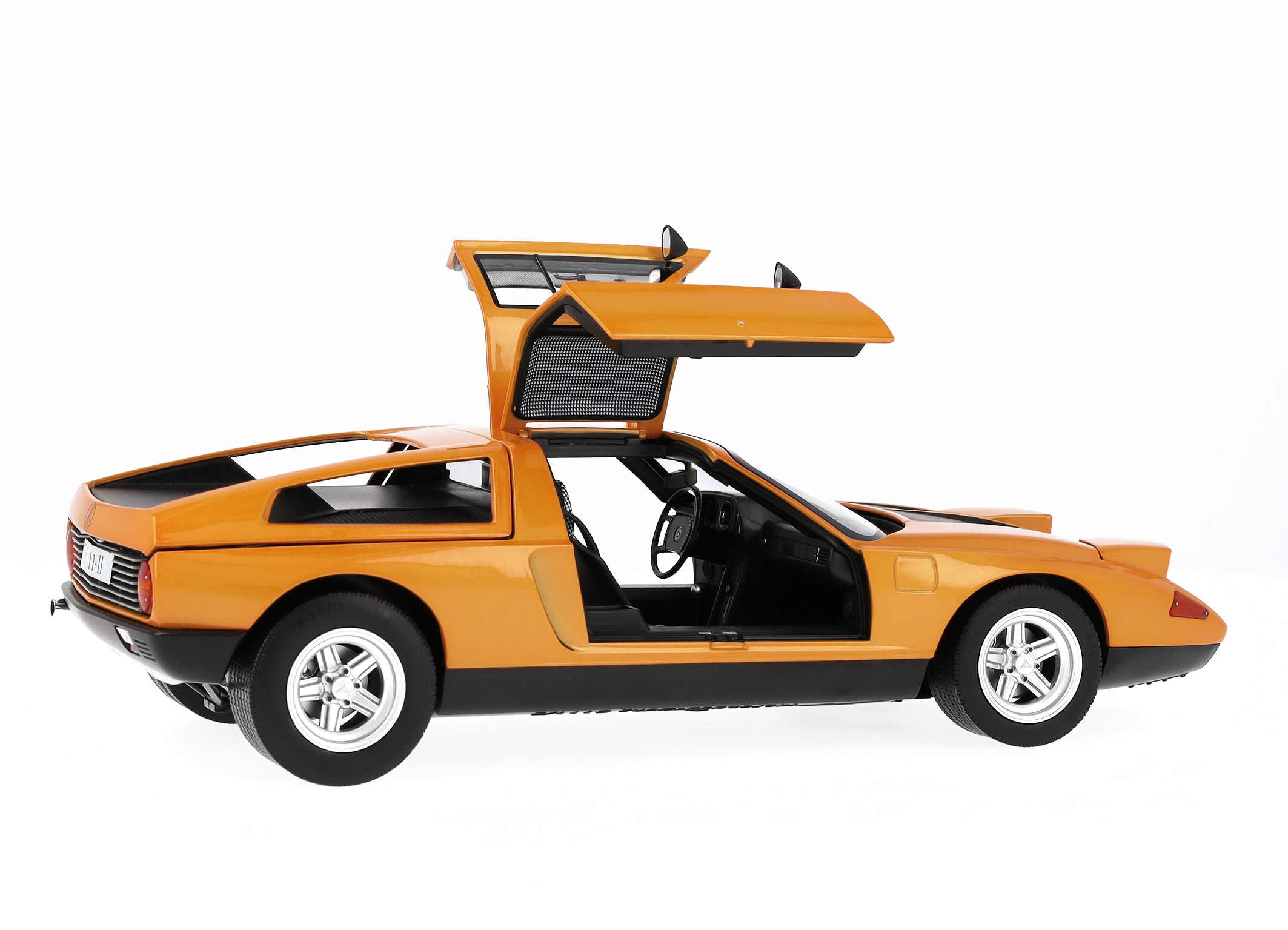 Experimentfordon C 111 / II (1970) - vithöst, Norev, 1:18