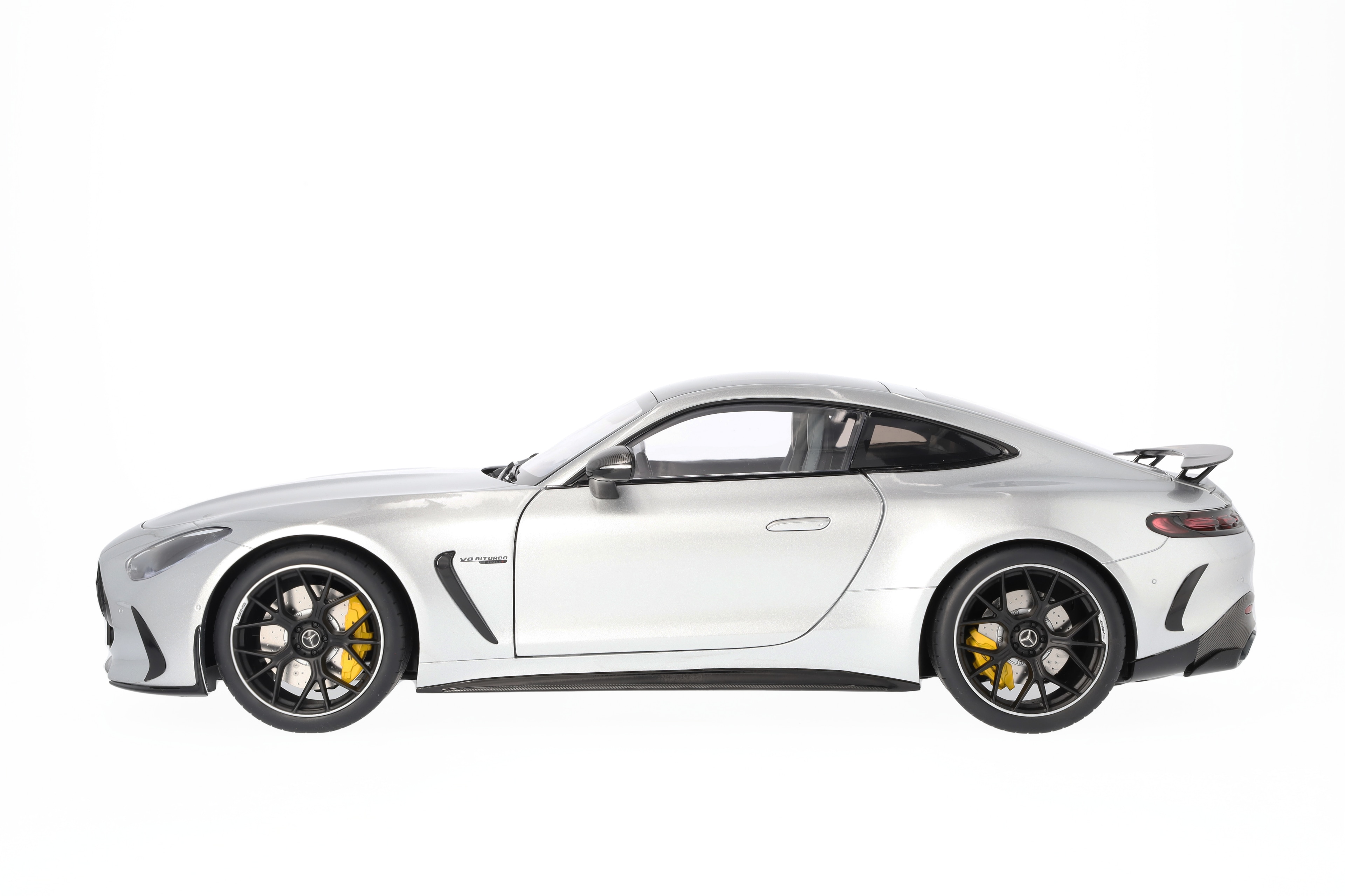 Mercedes-AMG GT 63 S 4MATIC+ - hightechsilver, NZG, 1:12