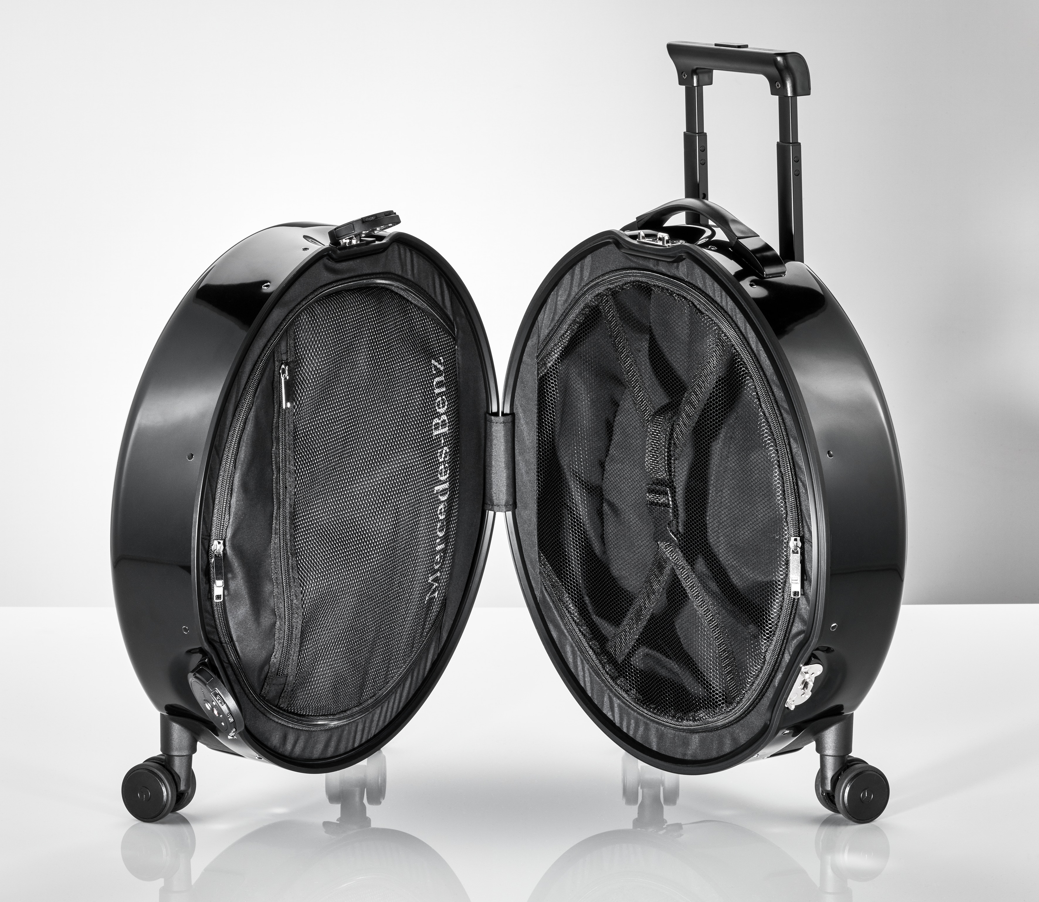 Resväska, G-Class - svart, Polykarbonat / Polyester, 45 l