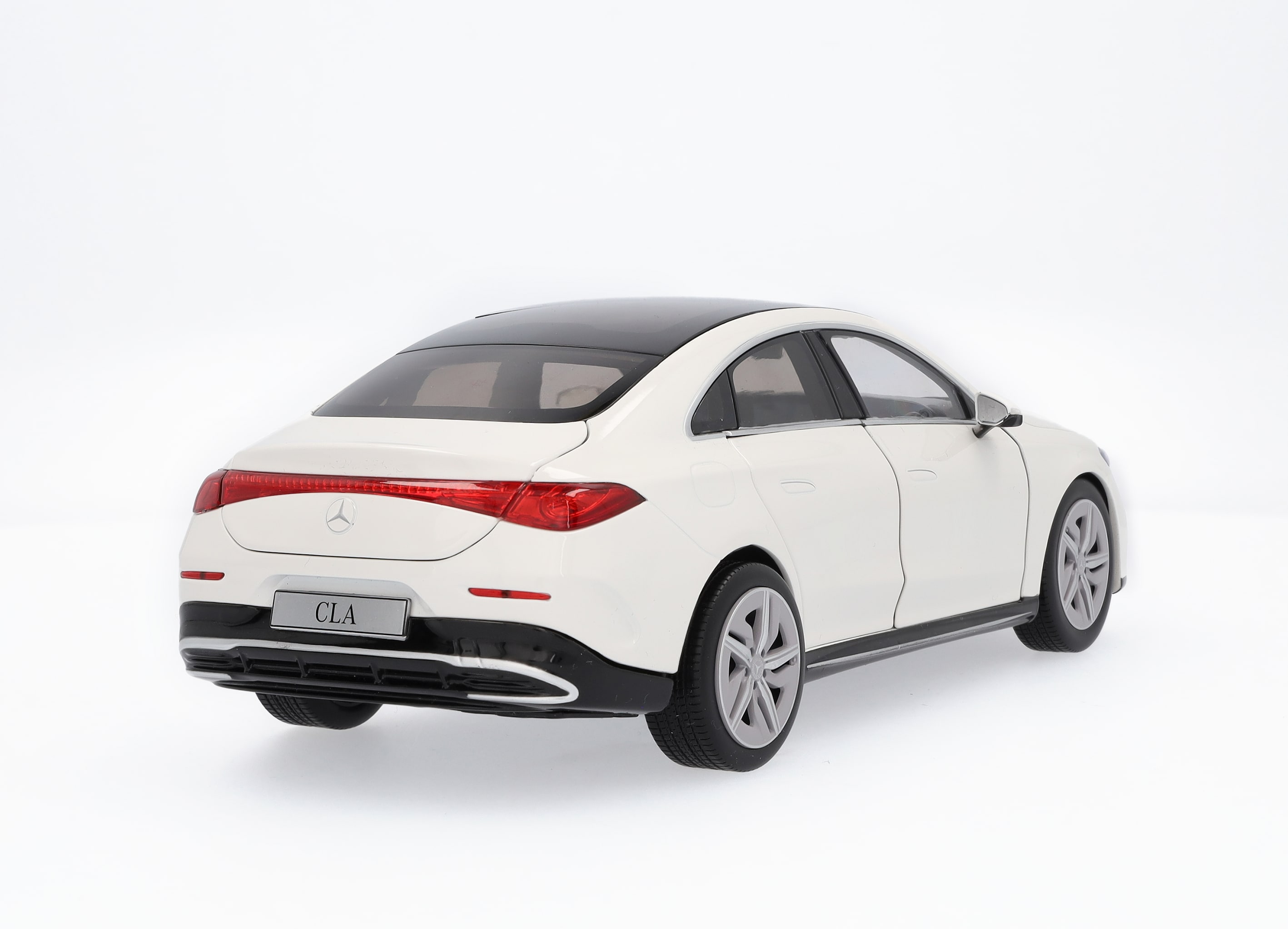 CLA Coupé, C174 - polarvit, NZG, 1:18