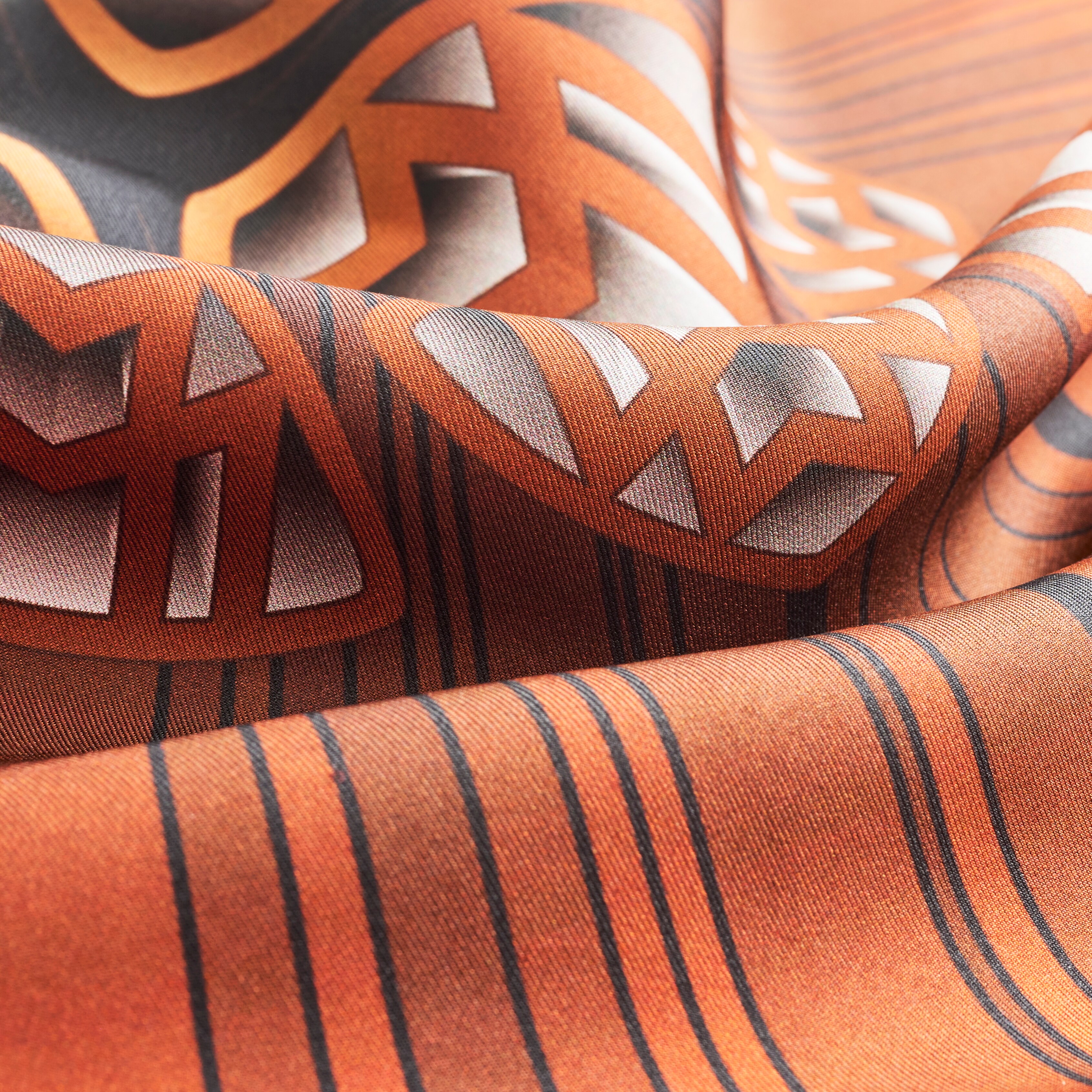 Halsduk dam, Mercedes-Maybach - orange