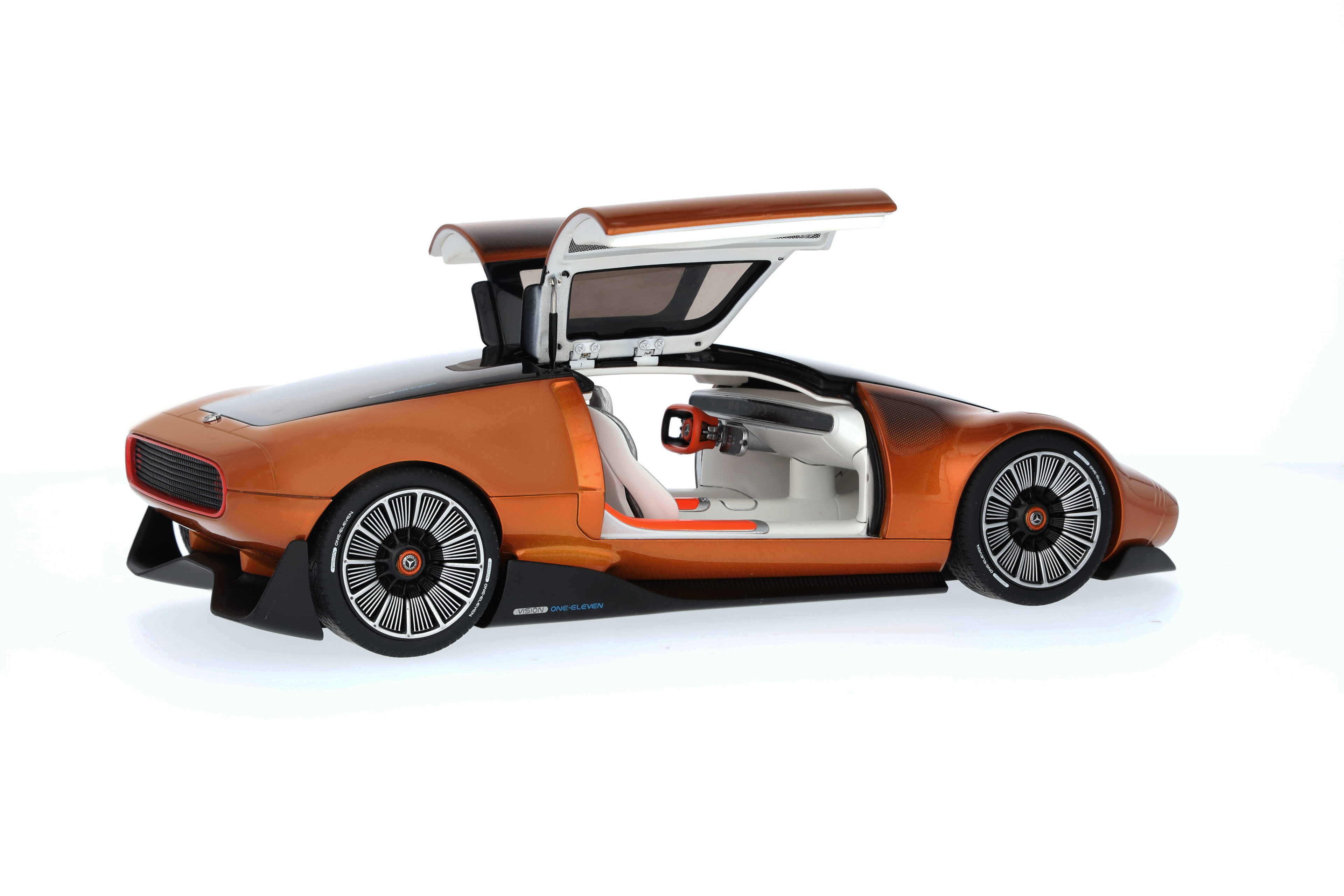 Vision One-Eleven, Visningsbil - orange, NZG, 1:18