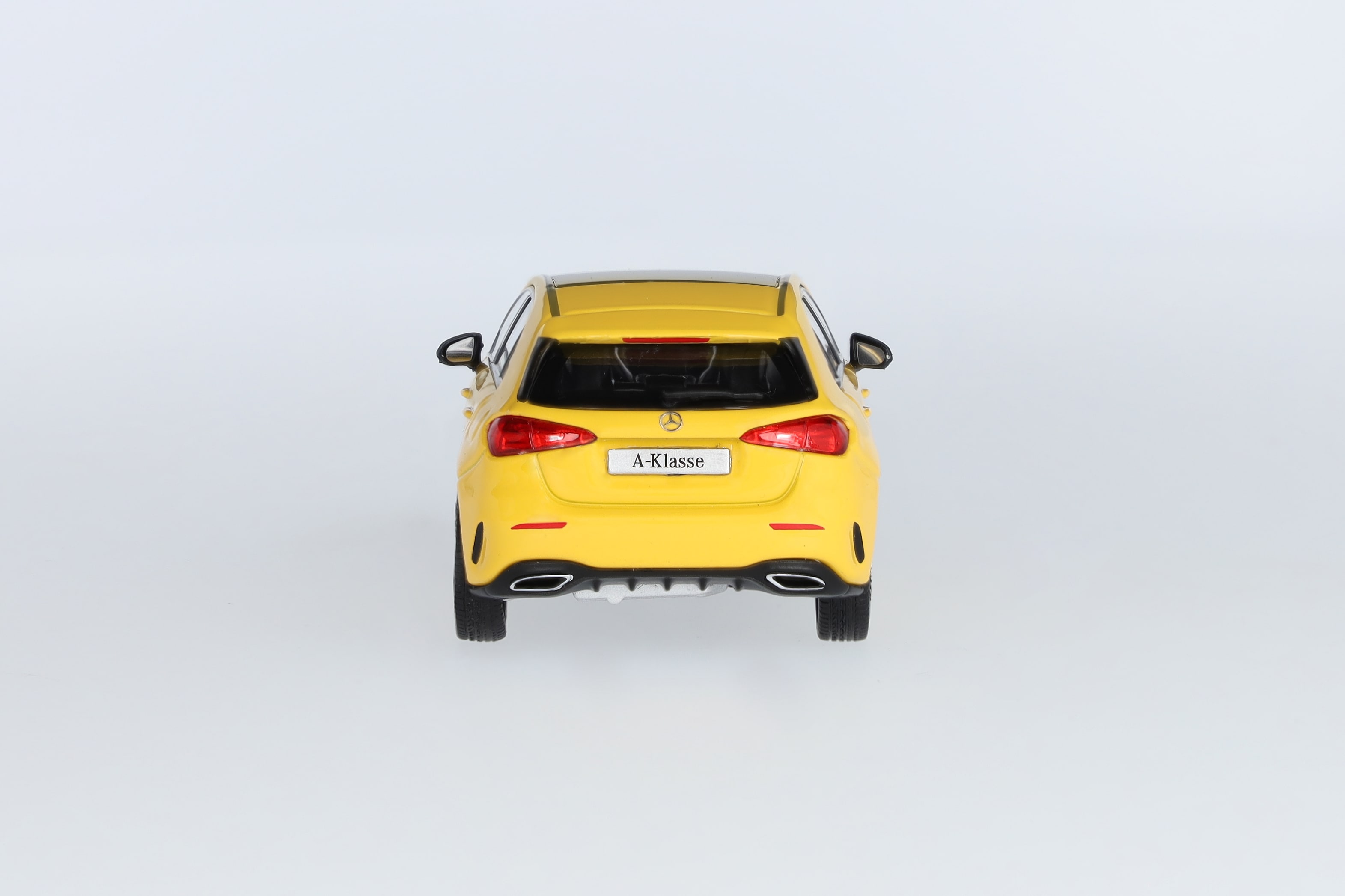 A-Klass, Kompaktsedan, AMG Line, W177 - solgul, Minimax, 1:43