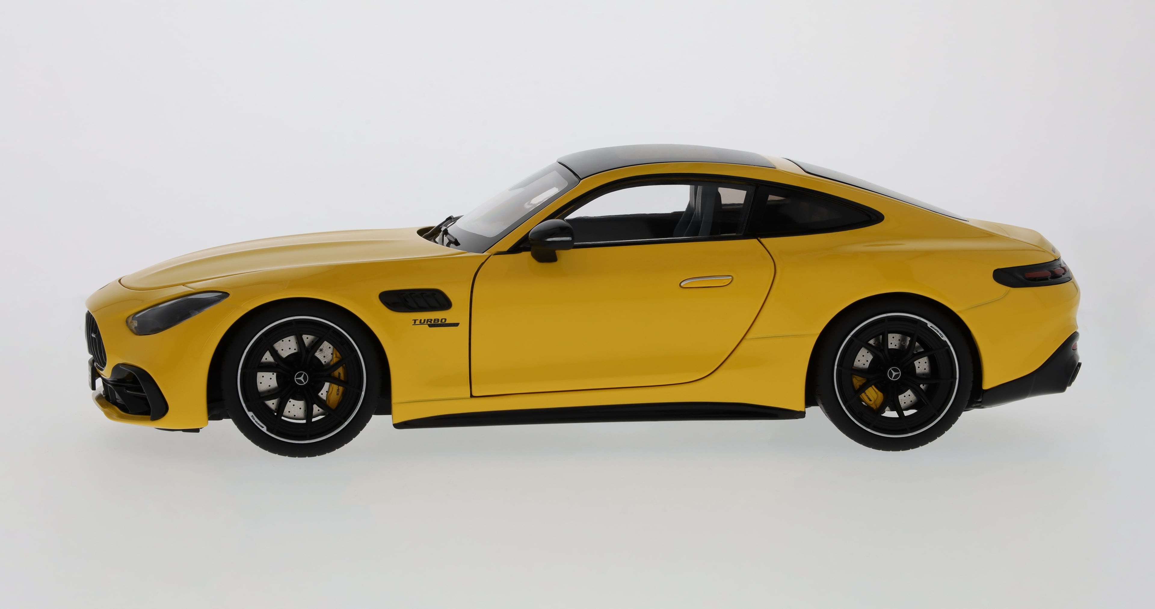 Mercedes-AMG GT 43 - solgul, NZG, 1:18