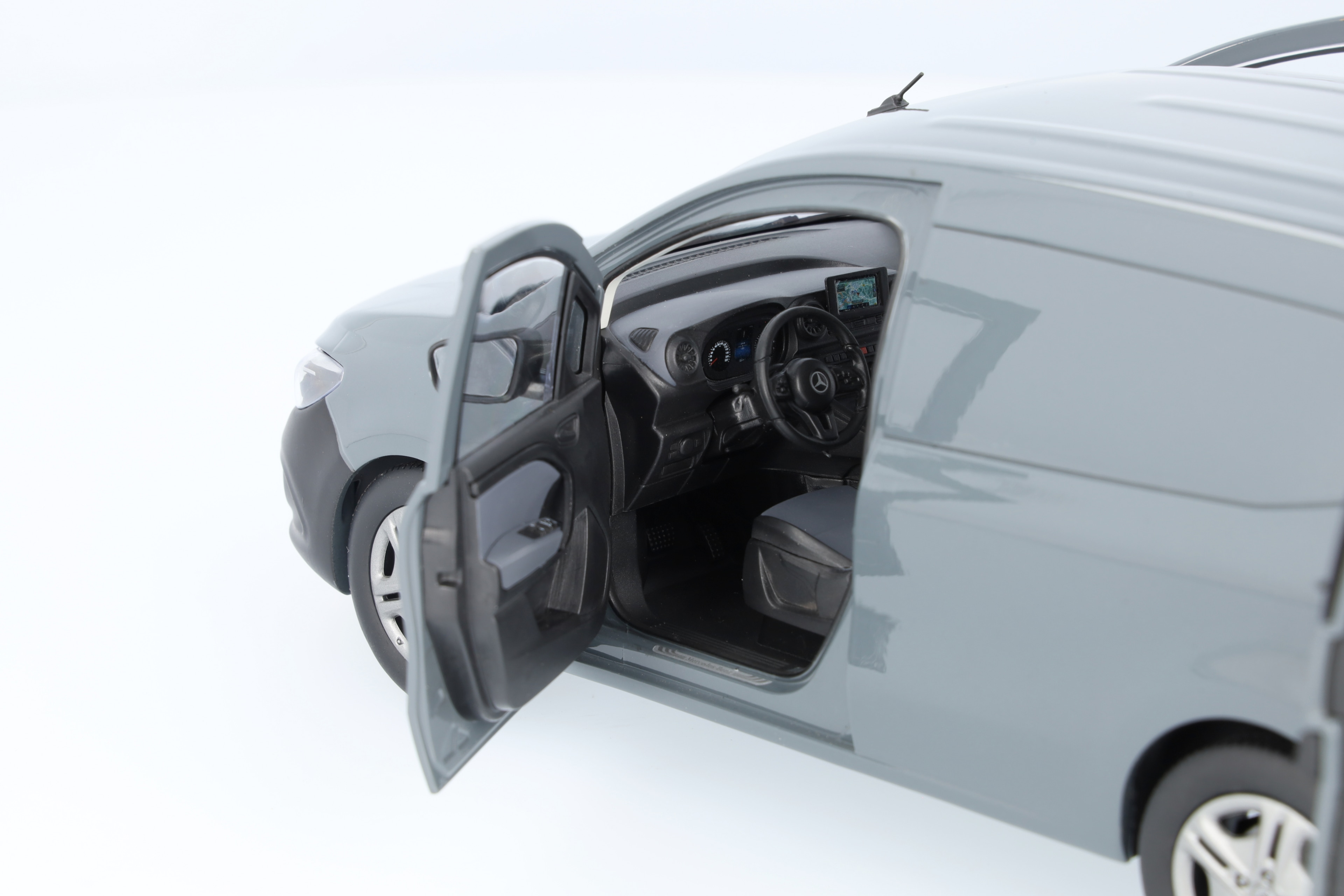 Citan, Skåpbil - magnetitgrå, NZG, 1:18