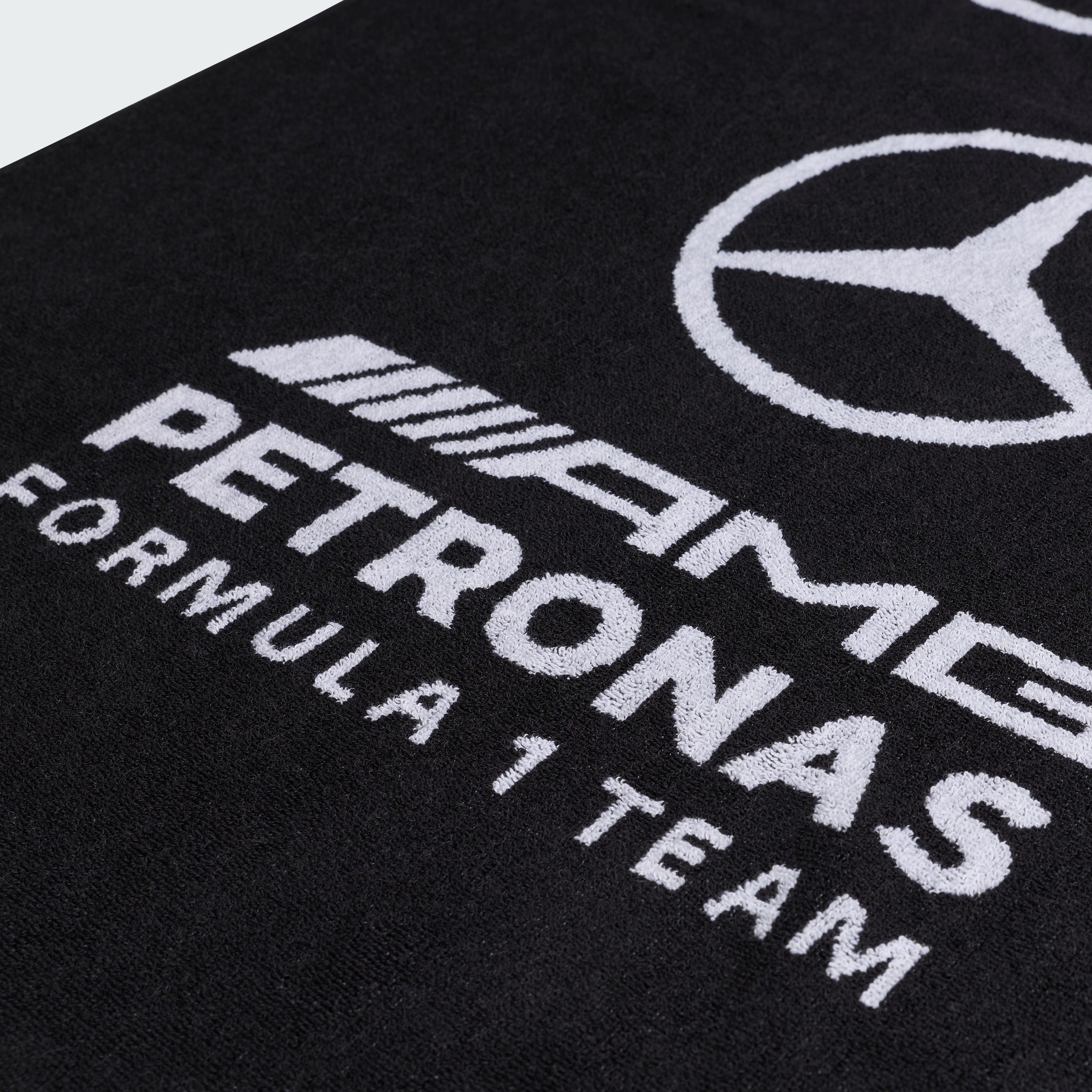 Handduk, Mercedes-AMG F1 - svart, Bomull, adidas