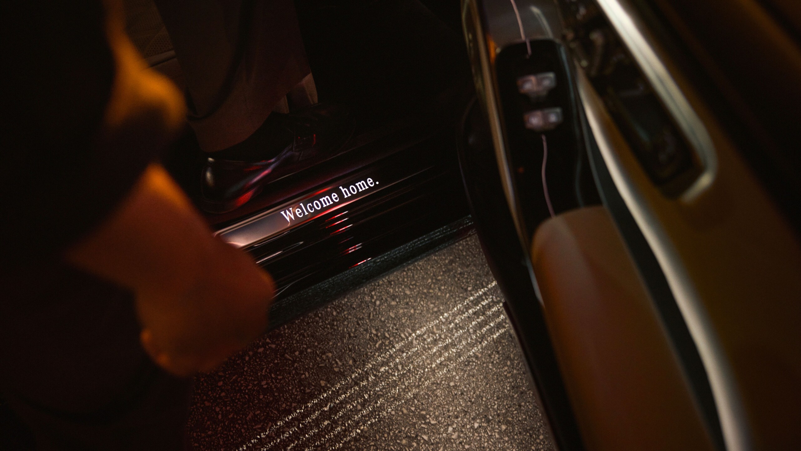 Belyst Mercedes-Benz Welcome Home-instegslist