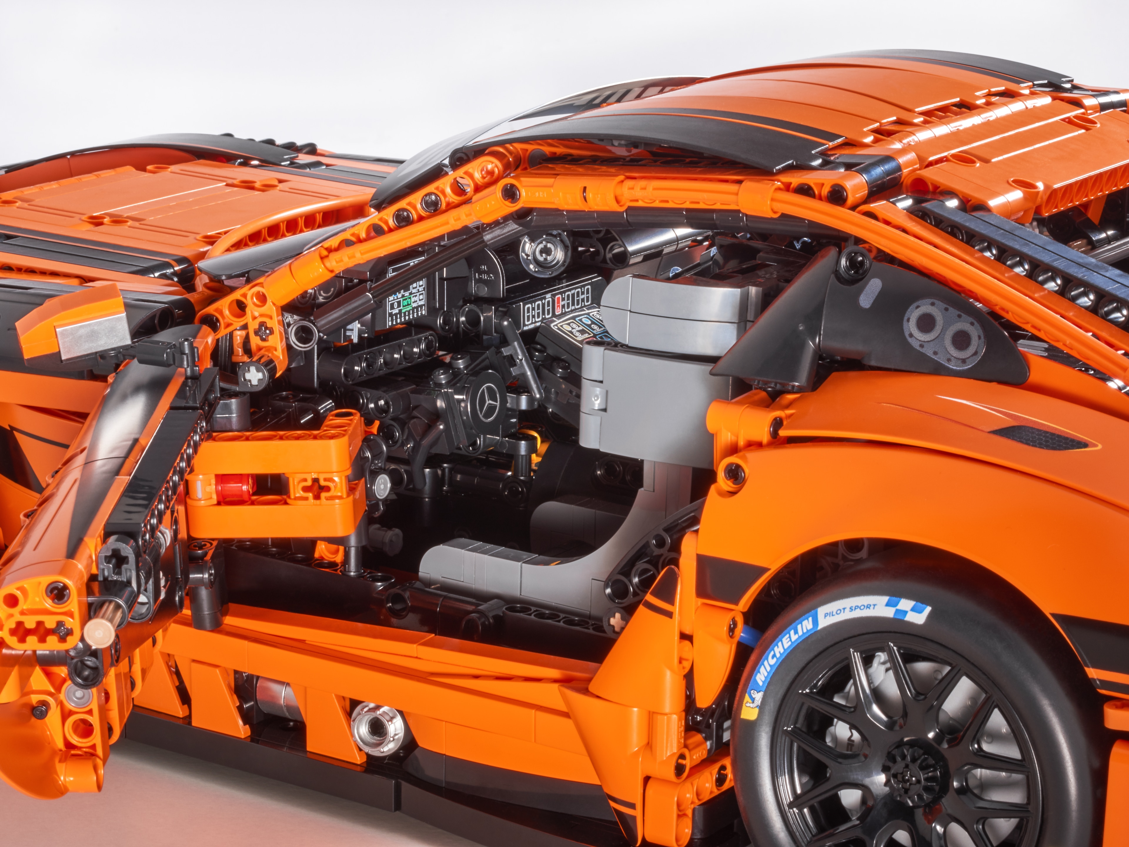 Mercedes-AMG GT3, Klämkomponentmodell, C190 - orange, CaDa, 1:8