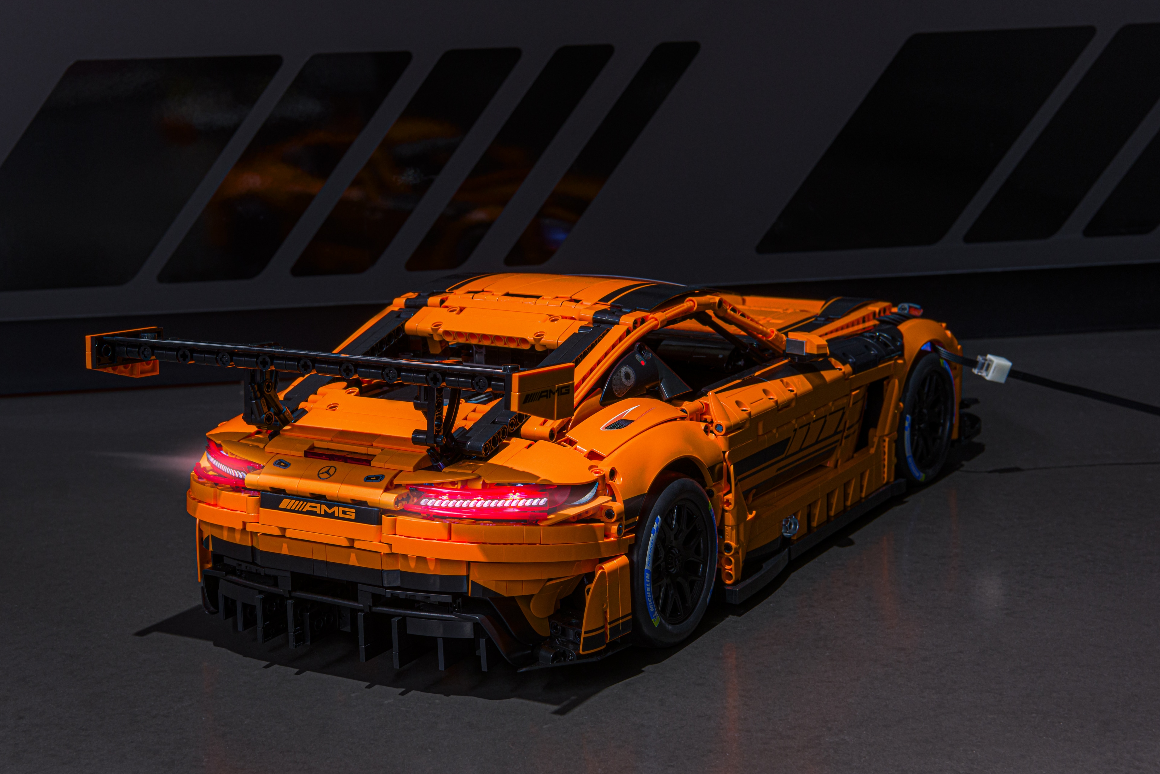 Mercedes-AMG GT3, Klämkomponentmodell, C190 - orange, CaDa, 1:8