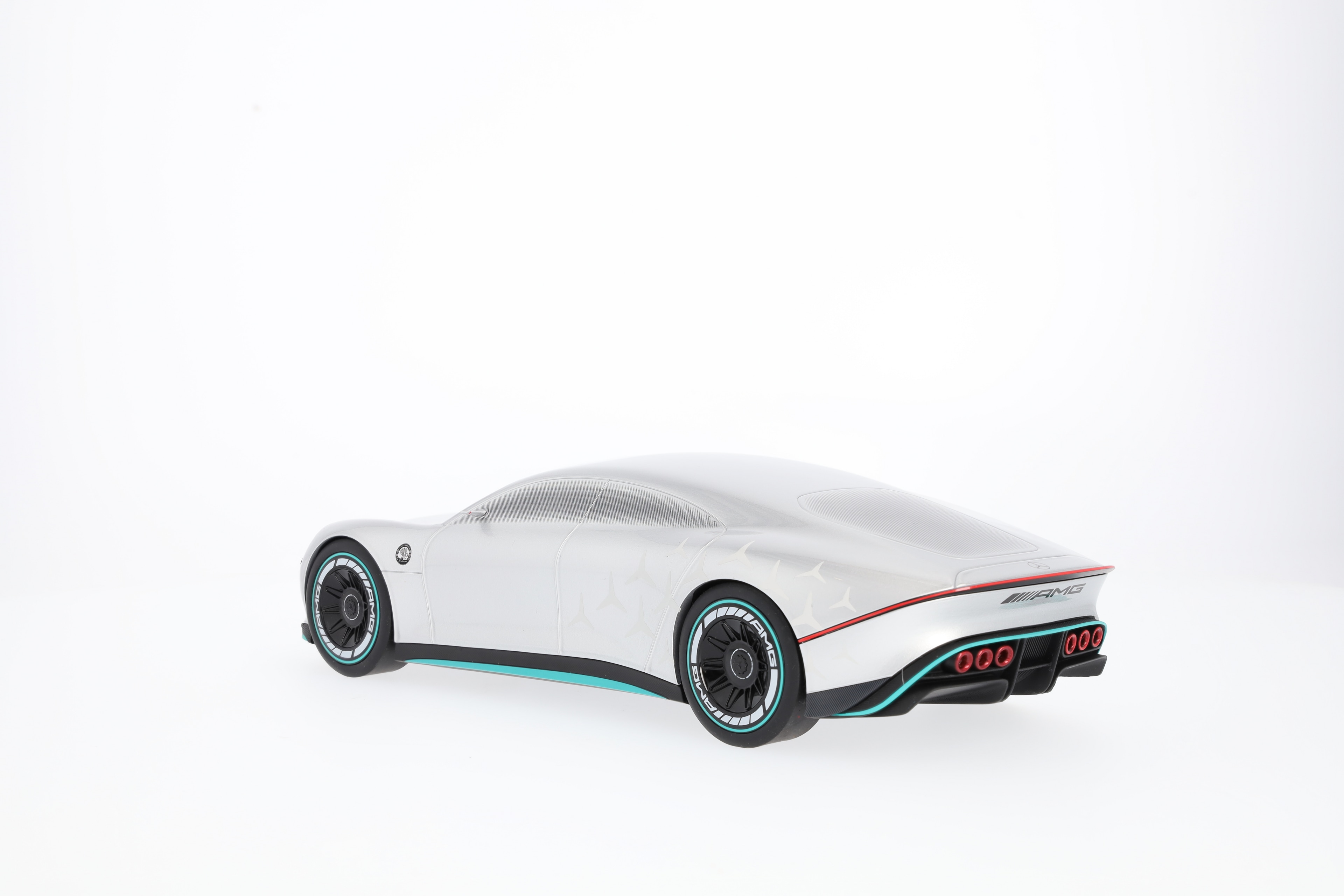 Vision AMG, Visningsbil - silver alubeam, NZG, 1:18