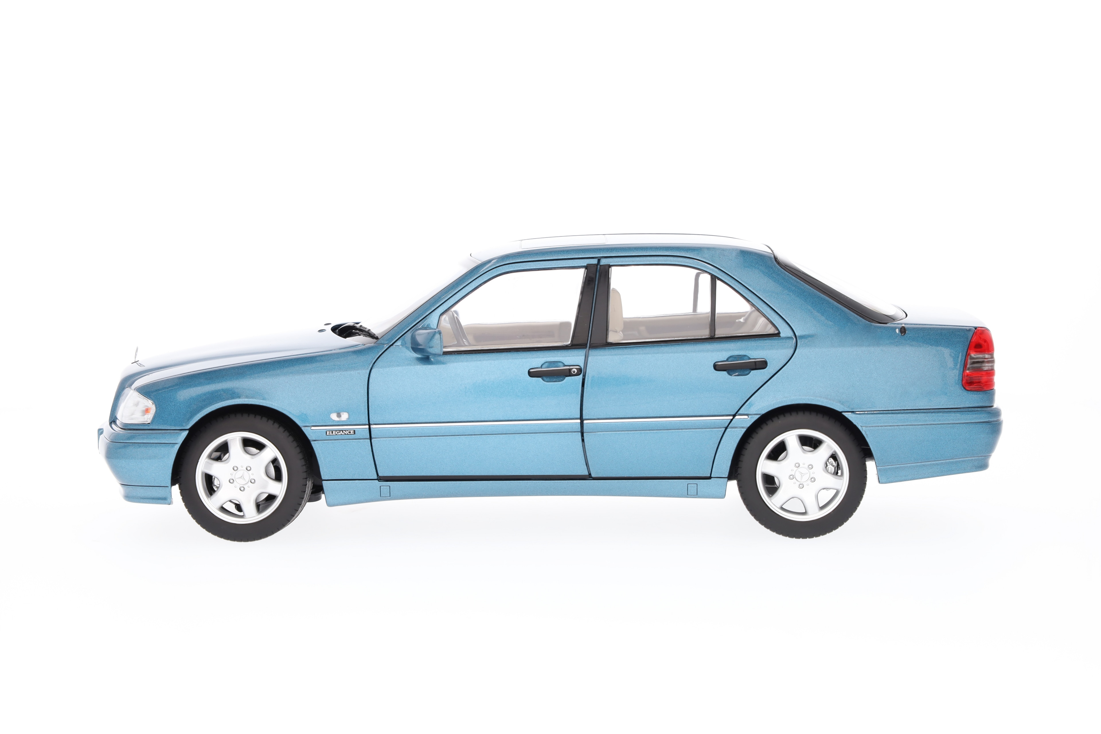 C 200 Sedan W 202 (1997–2001) - akvamarinblå, Norev, 1:18