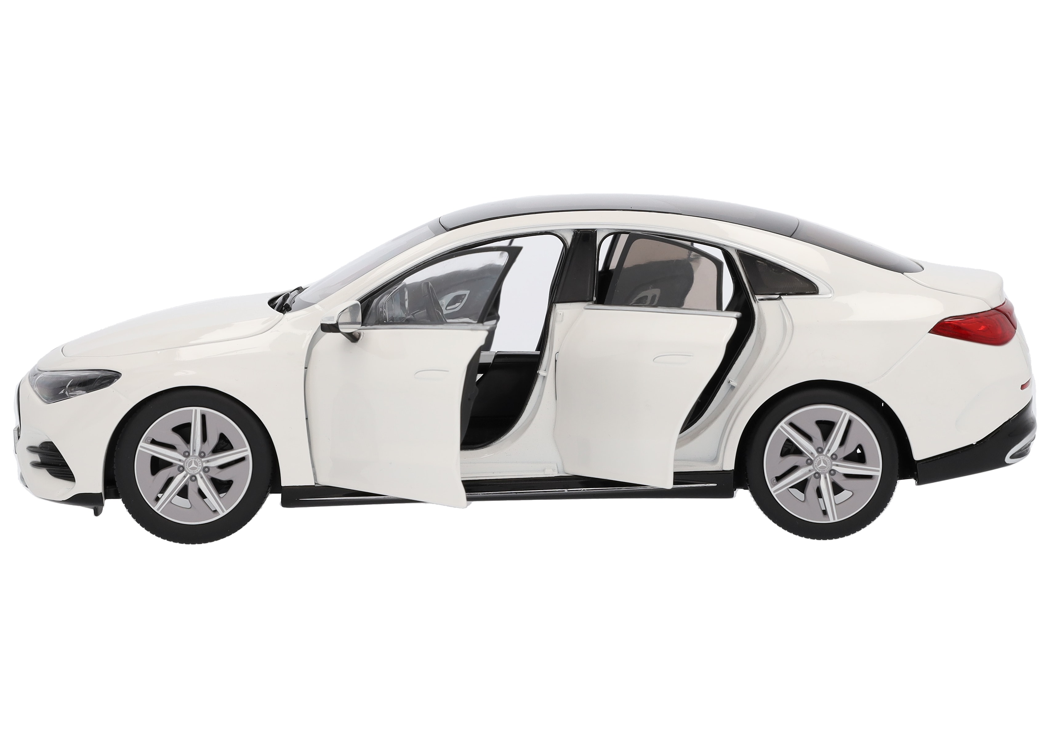 CLA Coupé, C174 - polarvit, NZG, 1:18