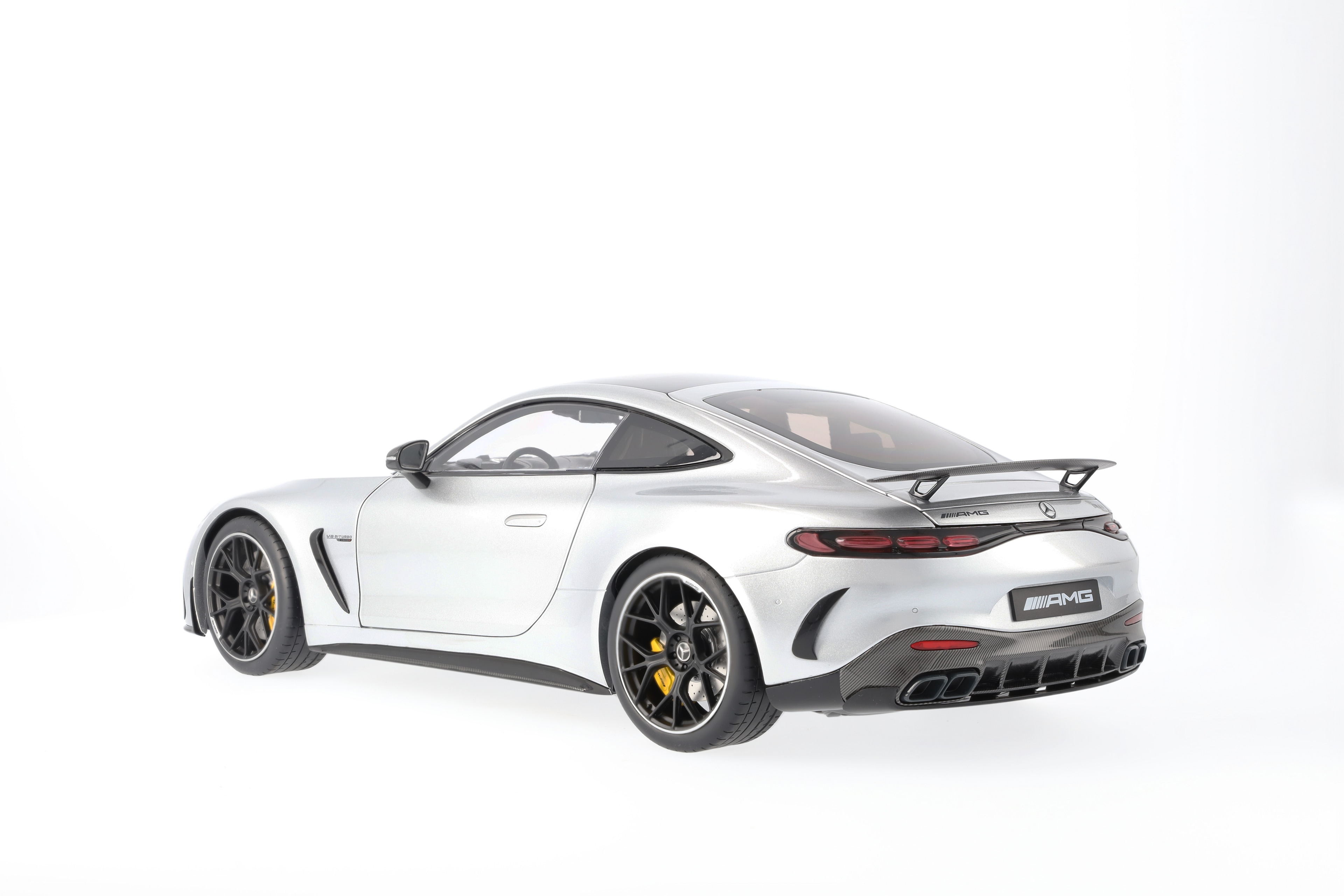 Mercedes-AMG GT 63 S 4MATIC+ - hightechsilver, NZG, 1:12