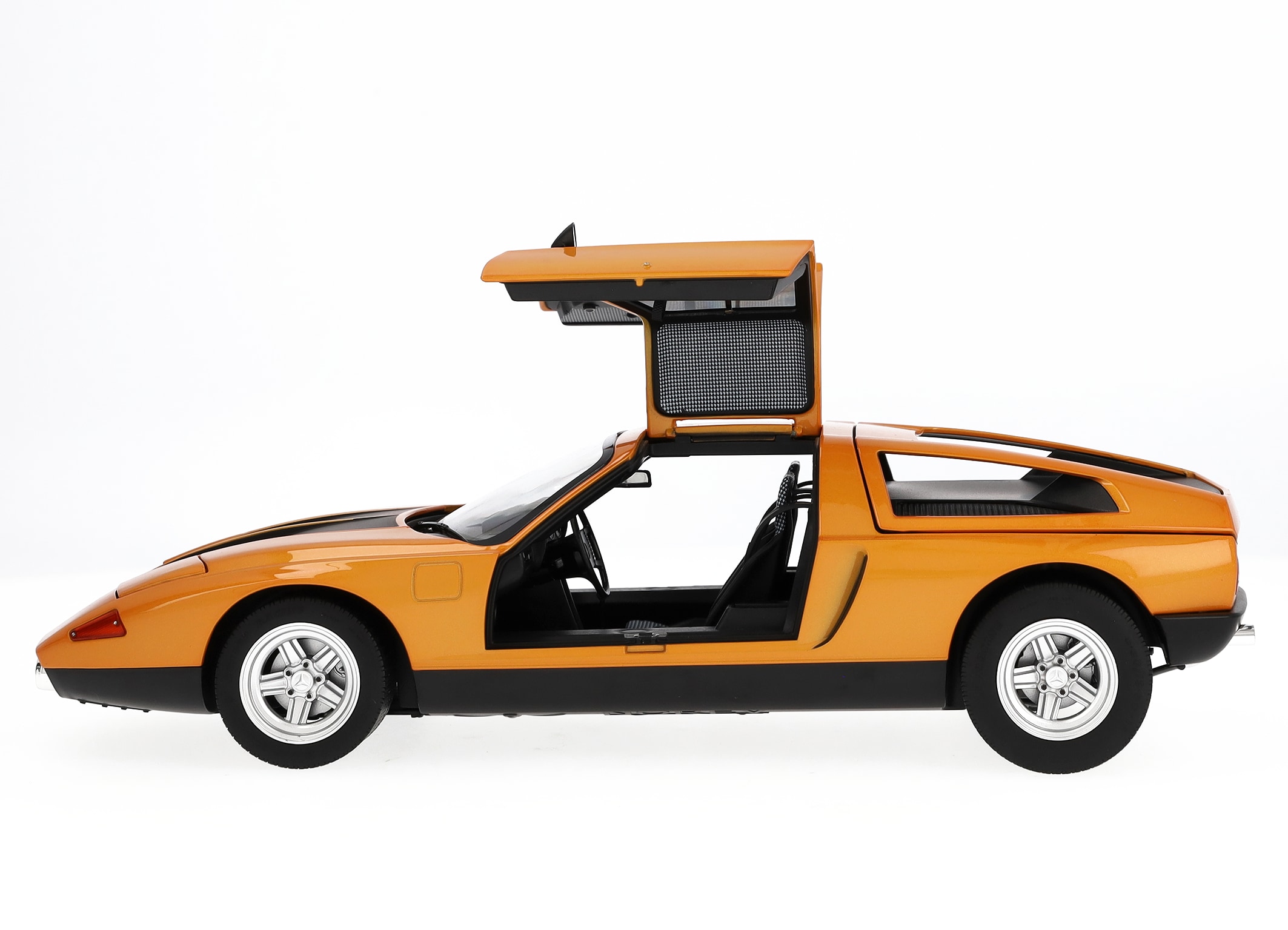 Experimentfordon C 111 / II (1970) - vithöst, Norev, 1:18
