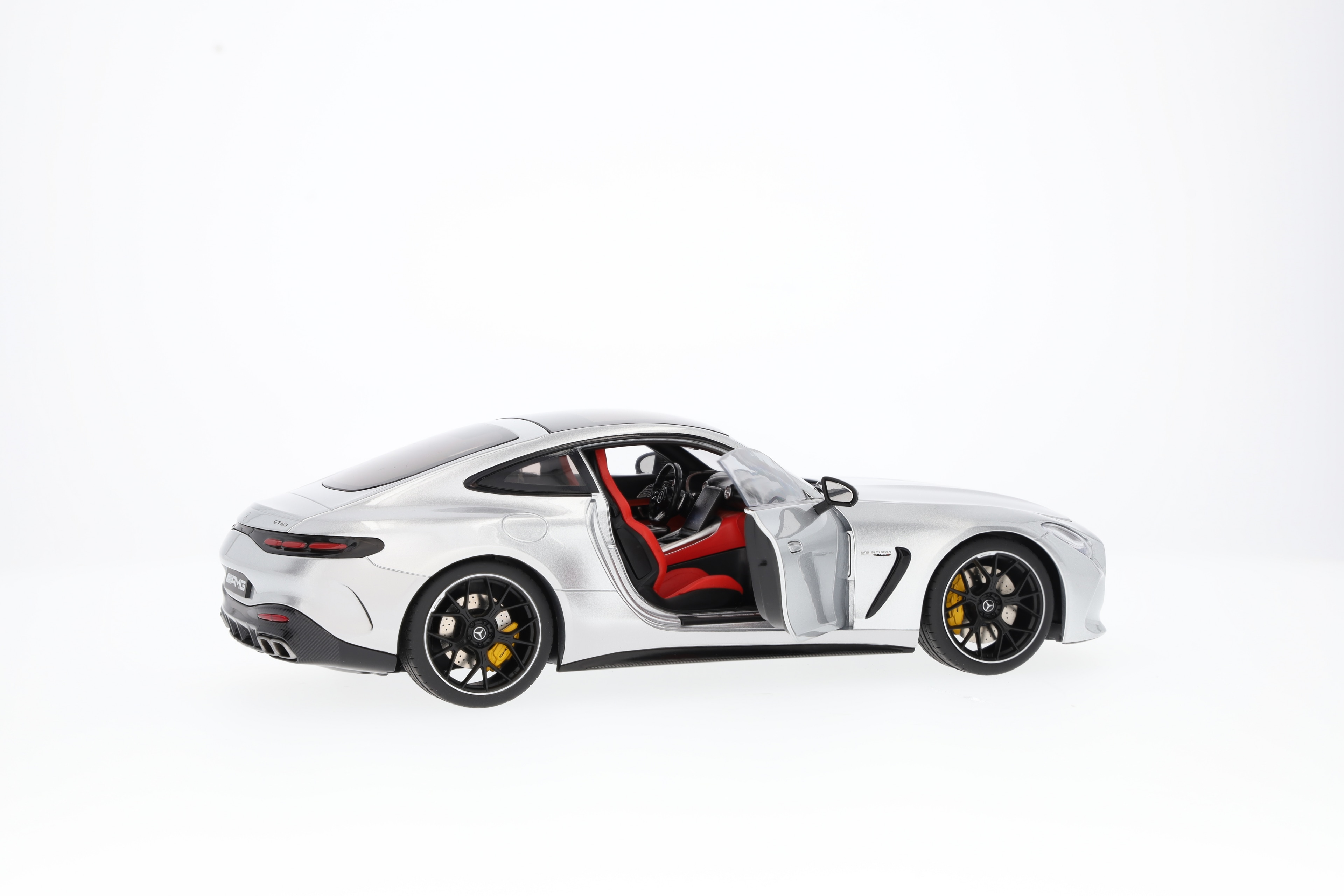 Mercedes-AMG GT 63, C192 - hightechsilver, NZG, 1:18